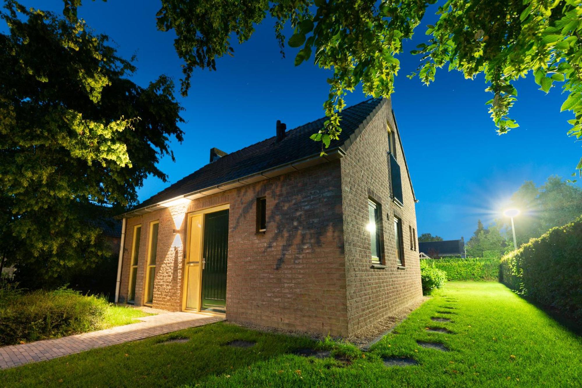 6P Vrijstaand Huis Met Royale Tuin En Hottub Ewijk エクステリア 写真